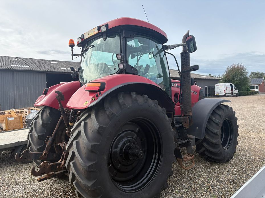 Case IH Puma 225 CVX Med frontpto - Traktorer - Traktorer 4 wd - 4