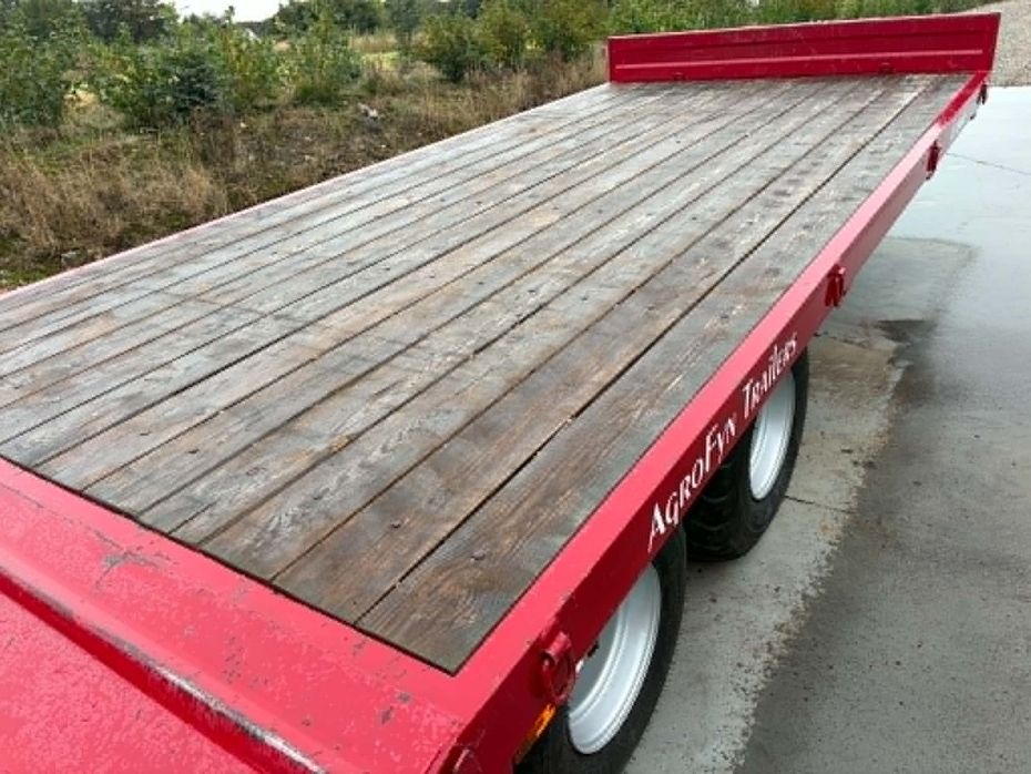 Tinaz Maskintransportvogn - Vogne - Maskintransportvogne - 9