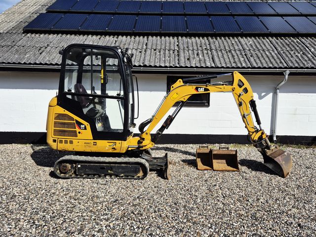 Caterpillar 301.7D