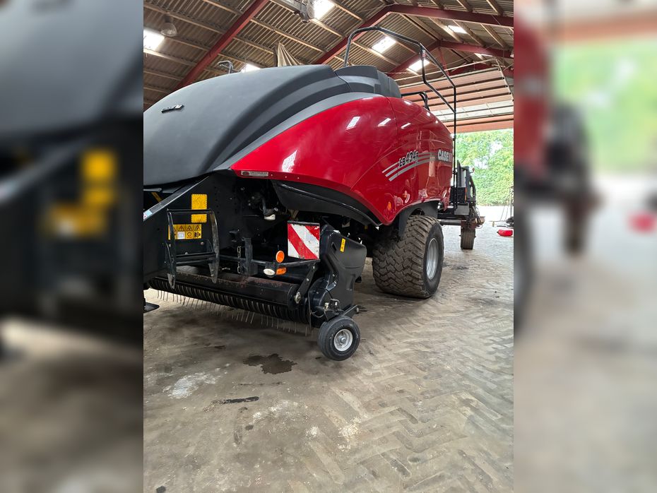 Case IH LB 434 R - Pressere - Bigballe - 1