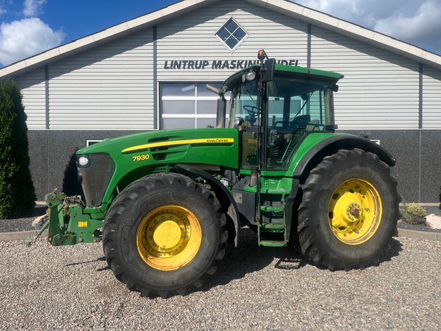 John Deere 7930