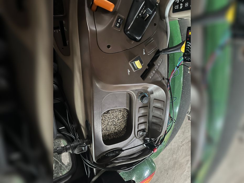 John Deere 5820 - Traktorer - Traktorer 4 wd - 9
