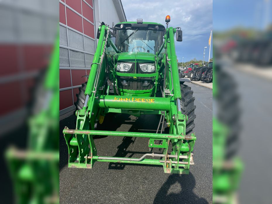 John Deere 6115M - Traktorer - Traktorer 4 wd - 2