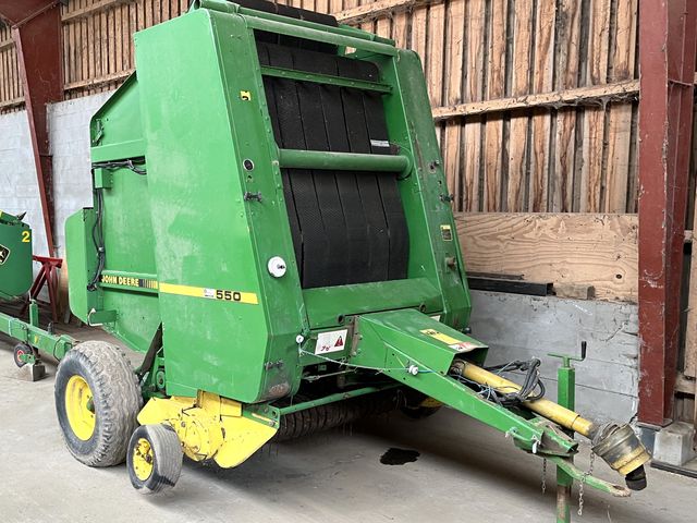 John Deere 550 Rundballepresser