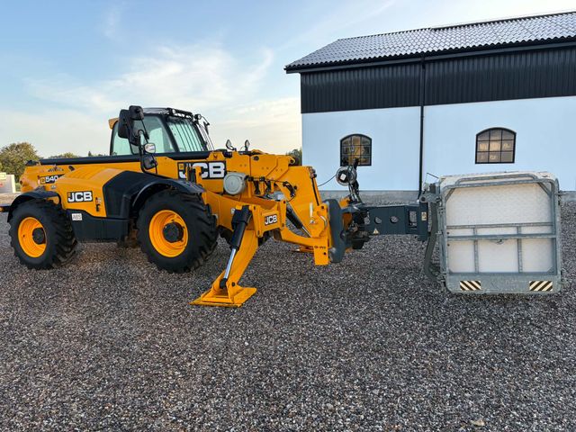 JCB 540-180 Hi-Viz