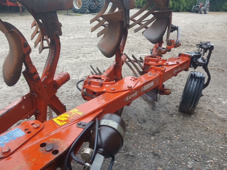 Kuhn Multi Master 110 med Hydraulisk udløsser Multi Master 110 - Plove - Vendeplove - 4