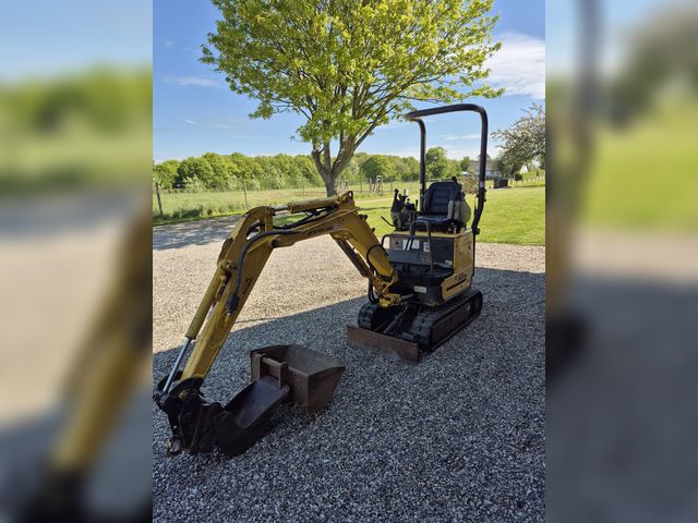 New Holland E10SR