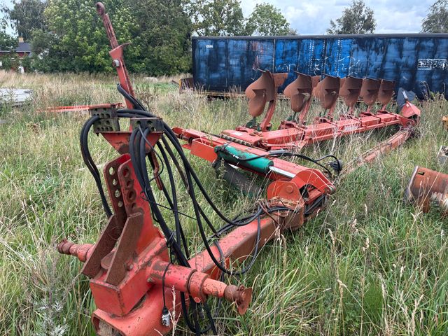 Kverneland 6 furet pb 100