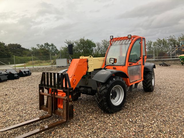 JLG 307
