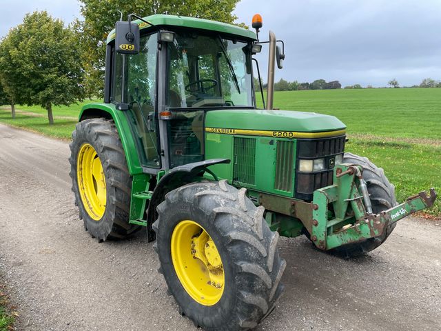 John Deere 6200