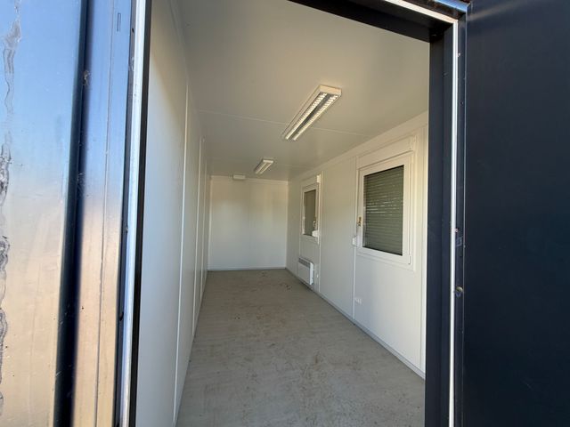 Container 20F