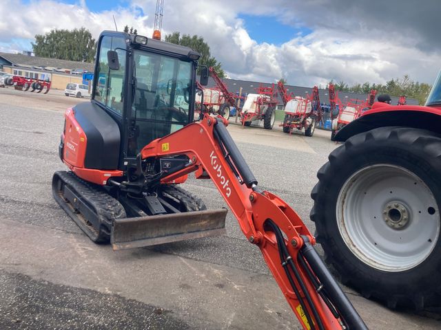 Kubota kx027-4