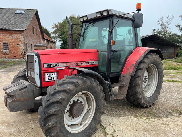 Massey Ferguson 6180 DYNA 4