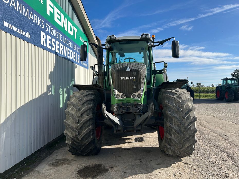 Fendt 824 Vario SCR Profi Plus Luftbremser - Traktorer - Traktorer 4 wd - 4
