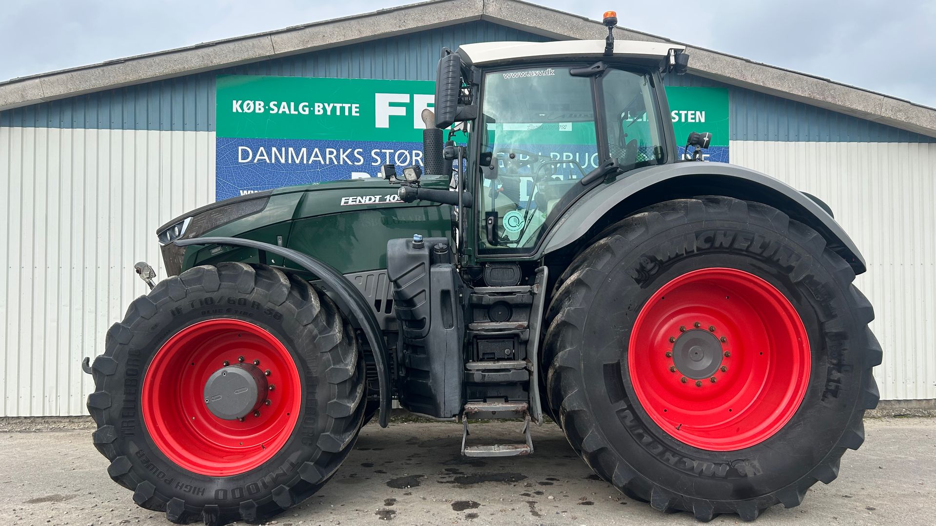 Fendt 1046 Vario S4 Profi Plus