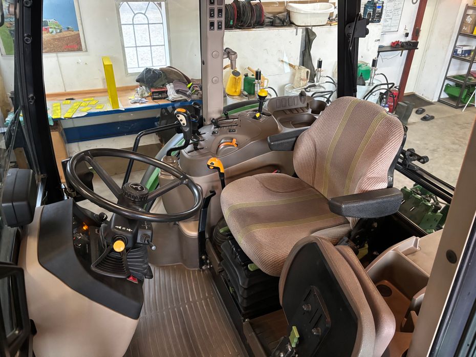 John Deere 5090 M med John Deere 583 Frontlæsser - Traktorer - Traktorer 4 wd - 18