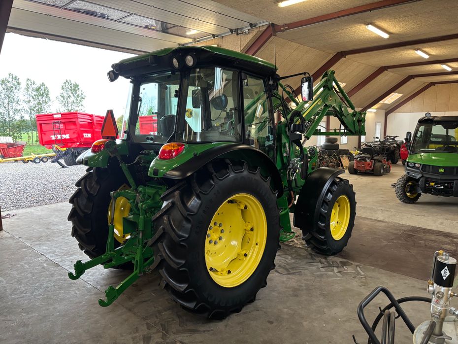 John Deere 5090 M med John Deere 583 Frontlæsser - Traktorer - Traktorer 4 wd - 9