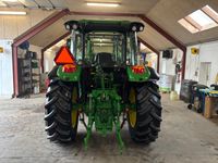 John Deere 5090 M med John Deere 583 Frontlæsser - Traktorer - Traktorer 4 wd - 5