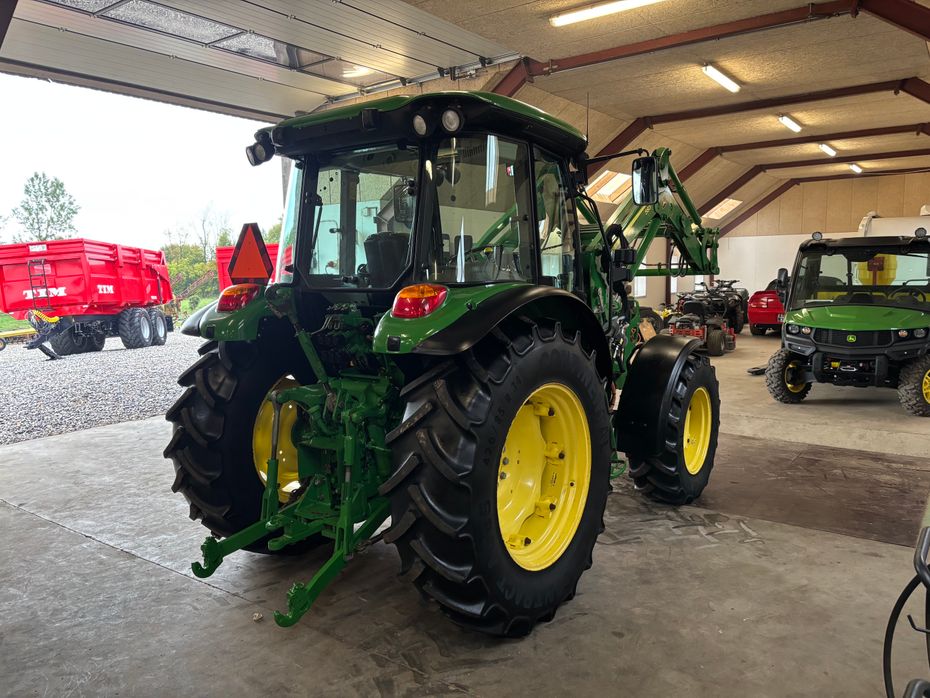 John Deere 5090 M med John Deere 583 Frontlæsser - Traktorer - Traktorer 4 wd - 6
