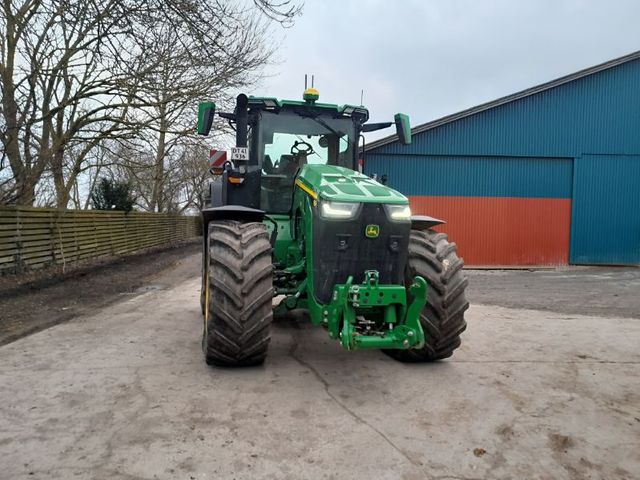 John Deere 8r310