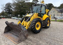 New Holland LB 115 B