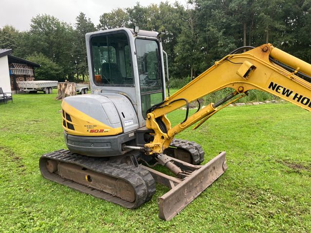New Holland e50-2sr