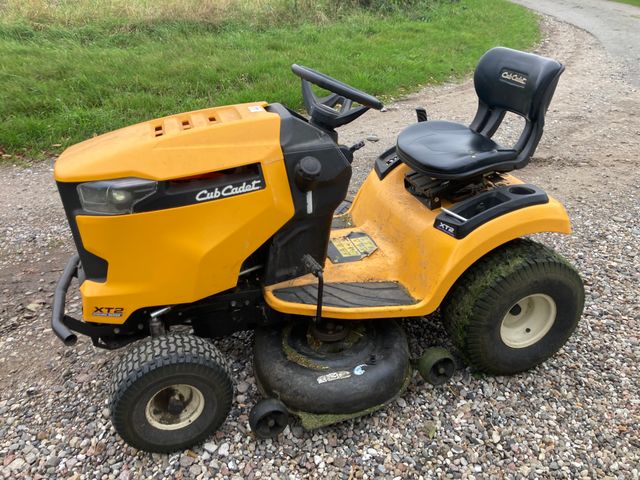 Cub Cadet XT2 PS107