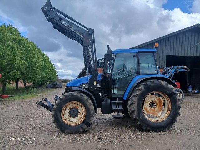 New Holland TS 115 Turbo med frontlæsser og Frontlift,front pt