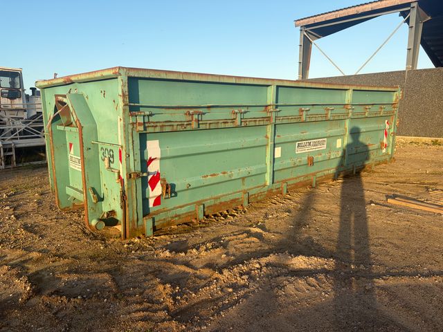 Container 