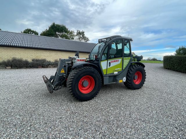 CLAAS Scorpion 7045 Varipower