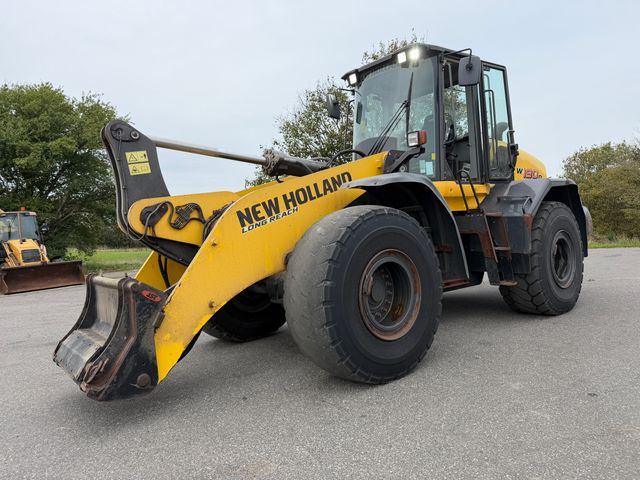New Holland W190D