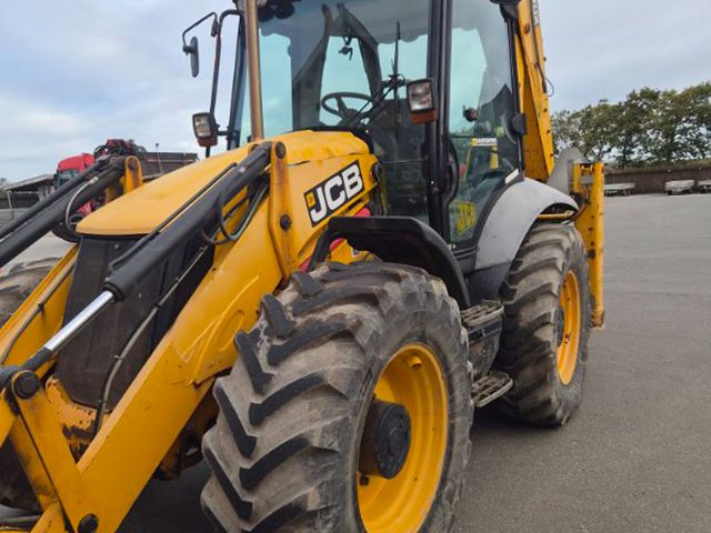 JCB 4CX
