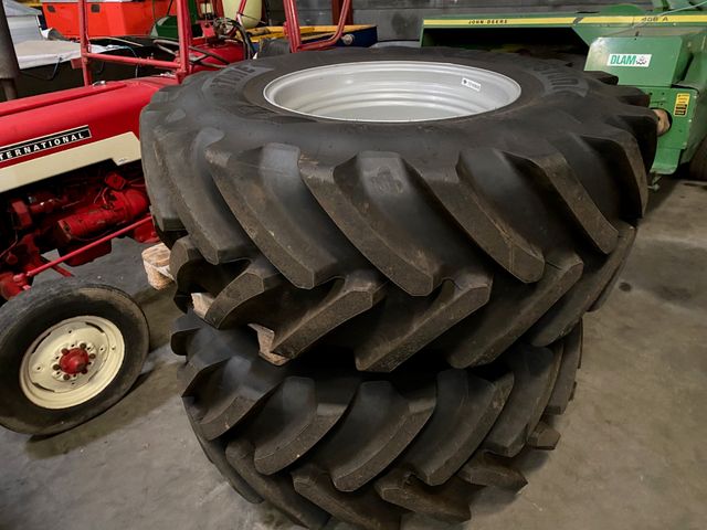 Bridgestone VX-Tractor CPL hjul 710/70R42+600/70R30