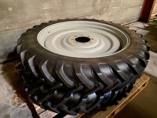Alliance 12,4R46 (300/95R46)