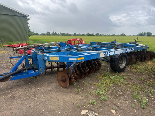 Dalbo AXM 36