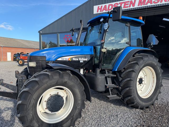 New Holland TM155
