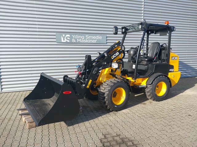 JCB 403 Plus Agri