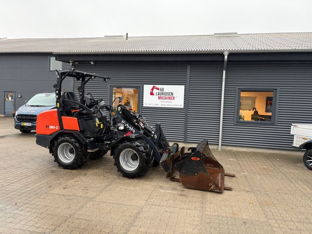 Kubota RT280