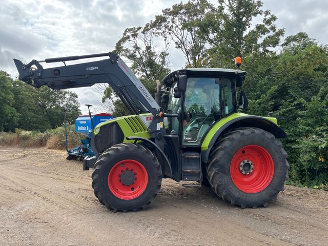 CLAAS ARION 550 CEBIS