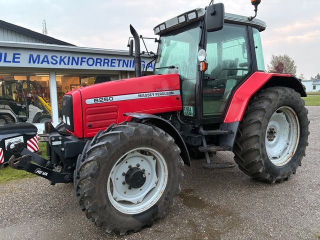 Massey Ferguson 6260