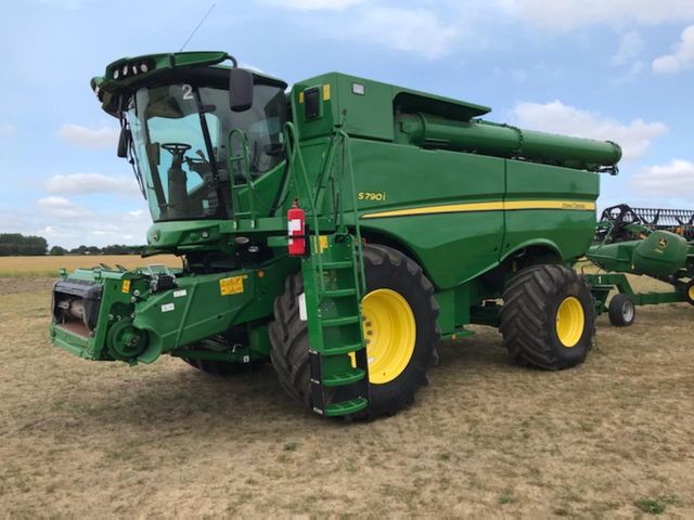 John Deere S790