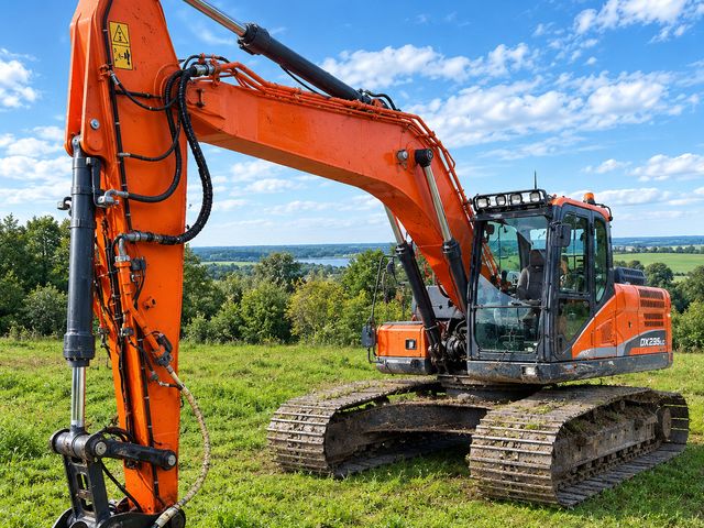  Doosan DX255LC-5