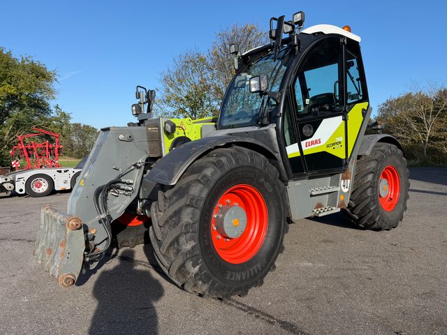 CLAAS SCORPION 756