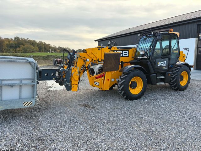 JCB 540-180 Hi-Viz