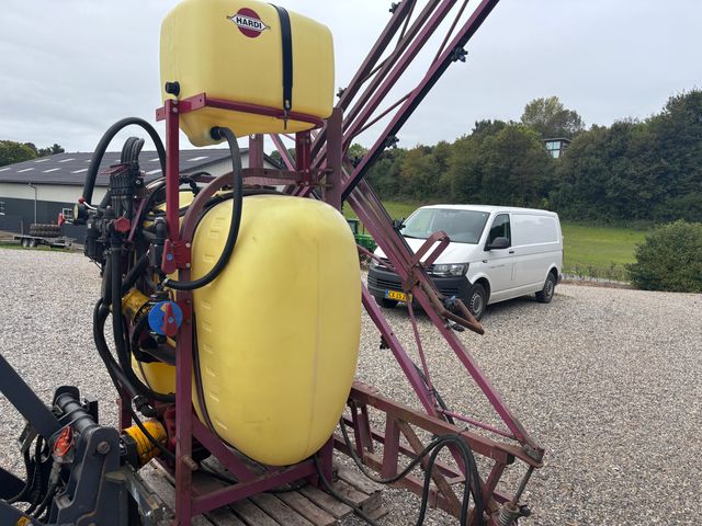 Hardi 850L og 12 Meter